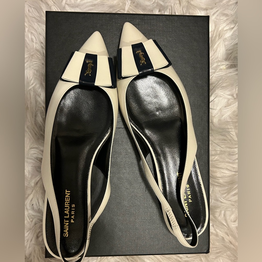 Worn twice Saint Laurent ANAÏS SLINGBACK FLATS IN SMOOTH AND PATENT LEATHER. 39